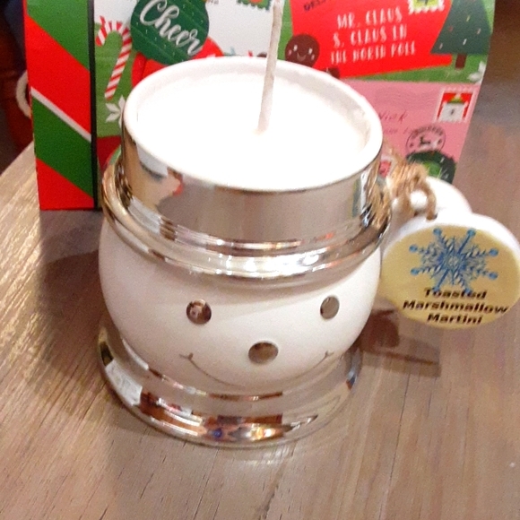 Hand Crafted Other - Handcrafted Toasted Marshmallow Martini Candle